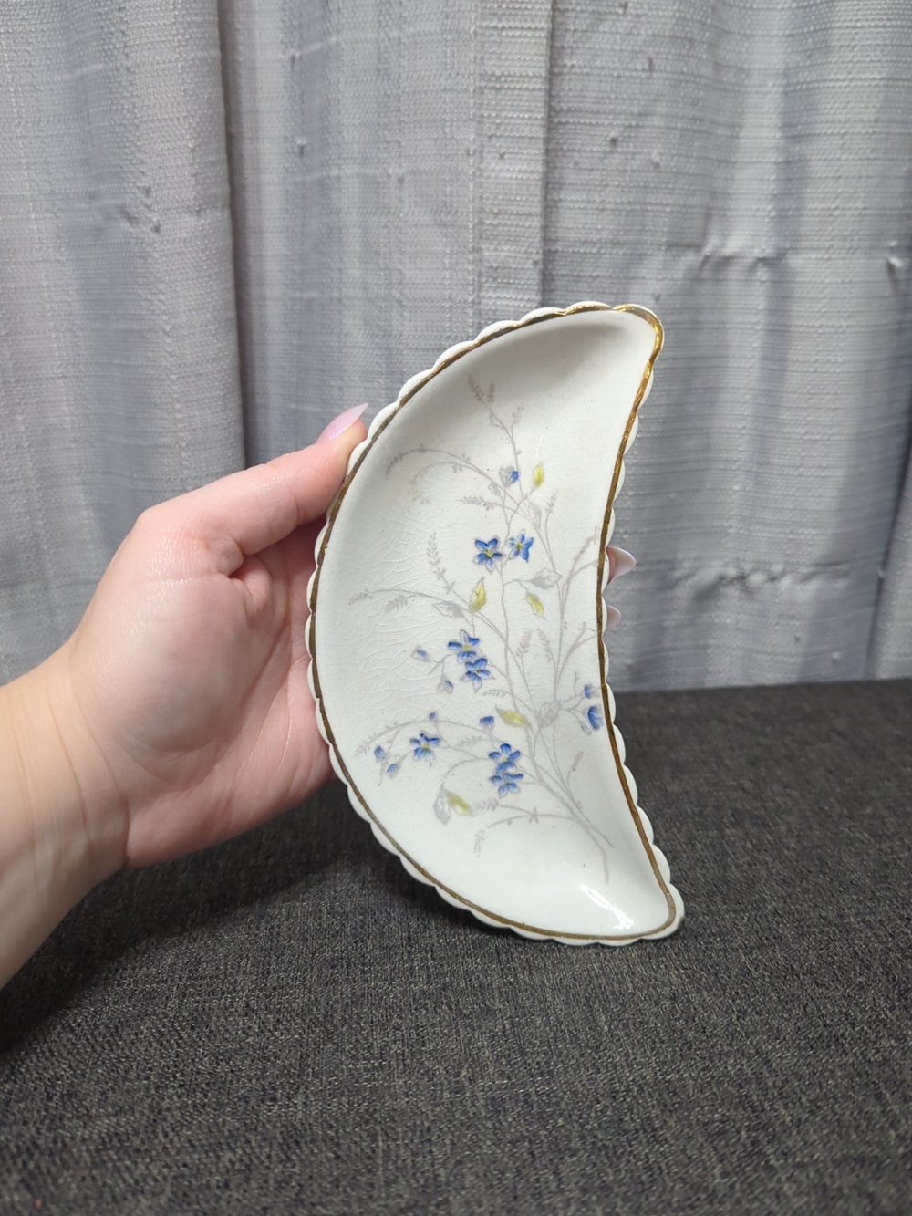 Elegant Crescent Moon Decorative Dish Scalloped Edge Blue Floral